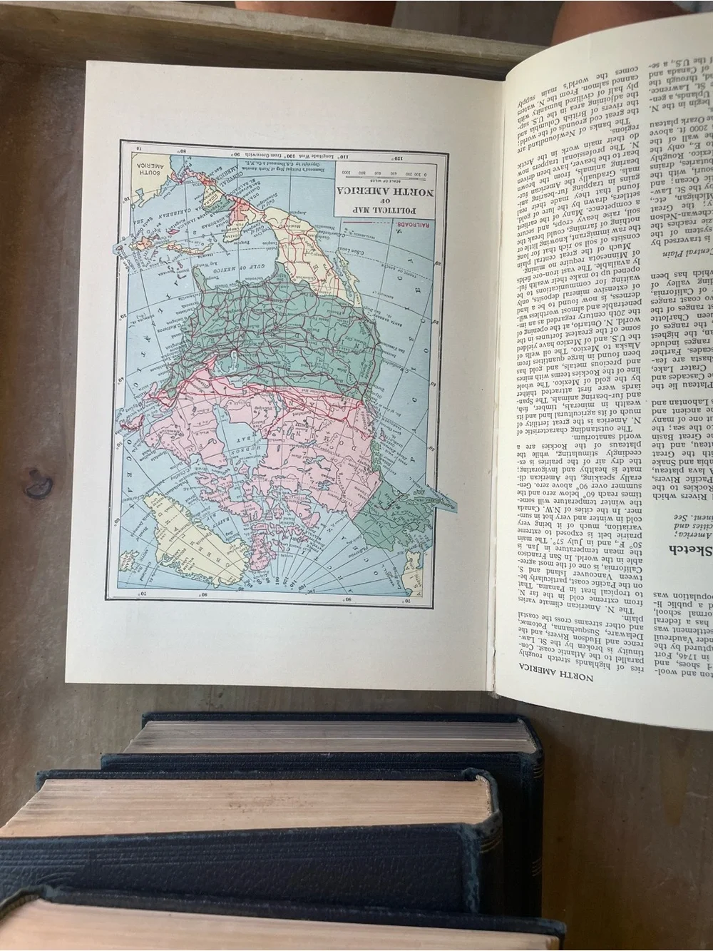 Classic Black Decorative Book Set - Doubleday's Encyclopedia ( all 10) - Picture 8 of 15
